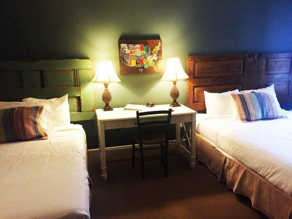 William Watson Hotel (Adults Only) Pittsfield Ngoại thất bức ảnh